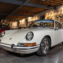 Porsche 911 SWB (1965-1968)