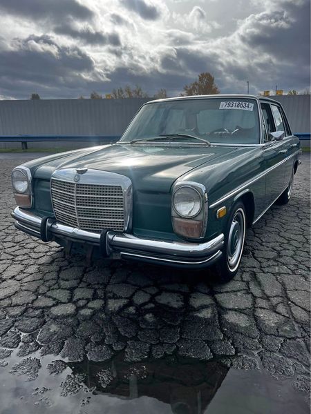 Mercedes-Benz W114/W115