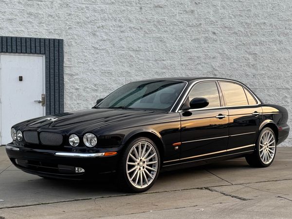 Jaguar XJ (X350, X356, X358)