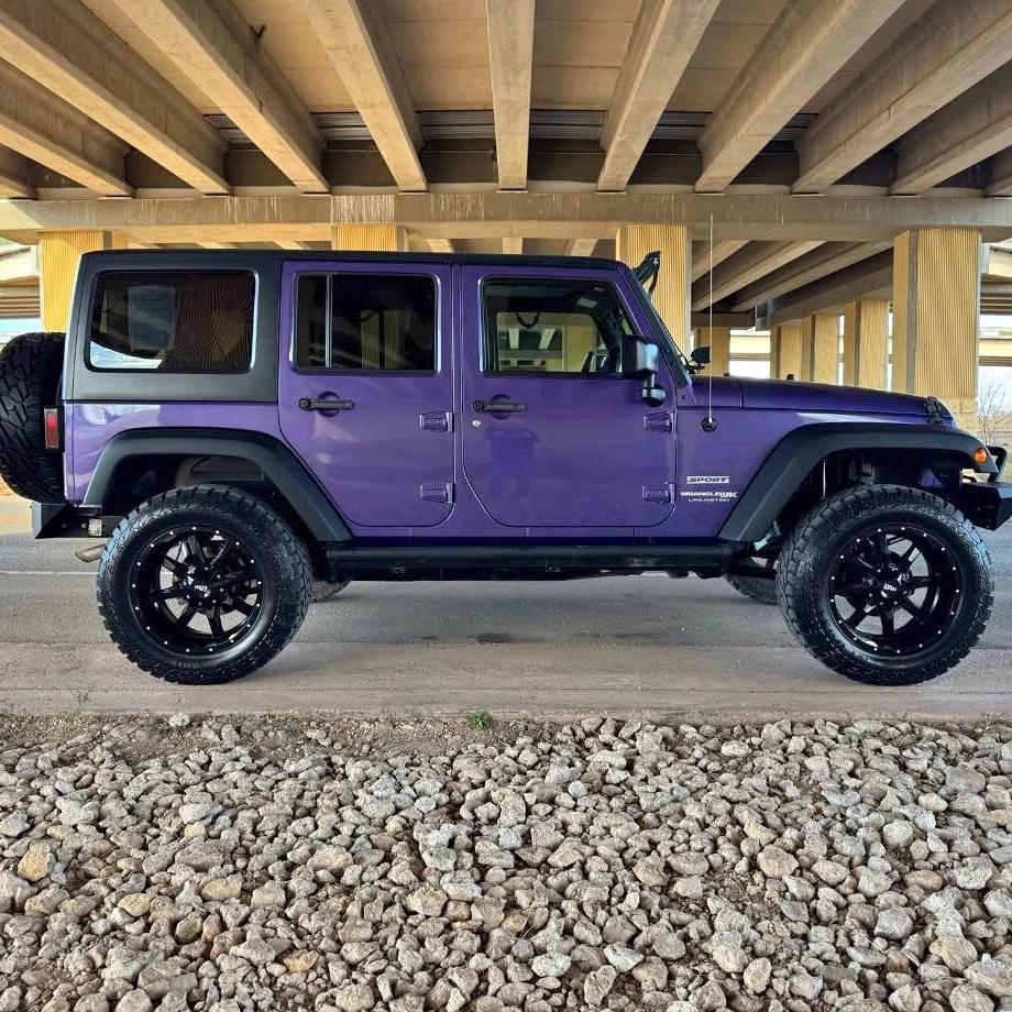 2018 Jeep Wrangler Unlimited - Sahara
