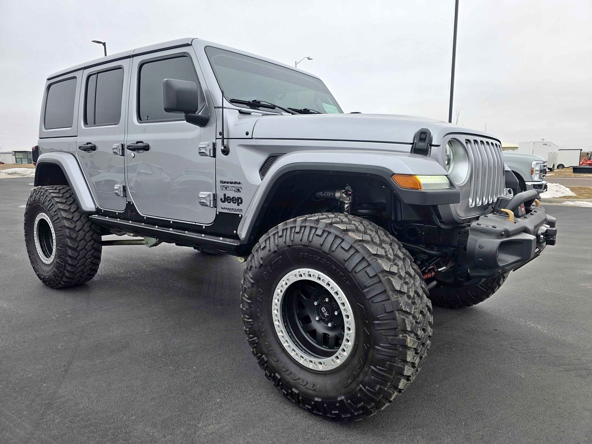 2018 Jeep Wrangler Unlimited - Sahara Sport Utility 4D
